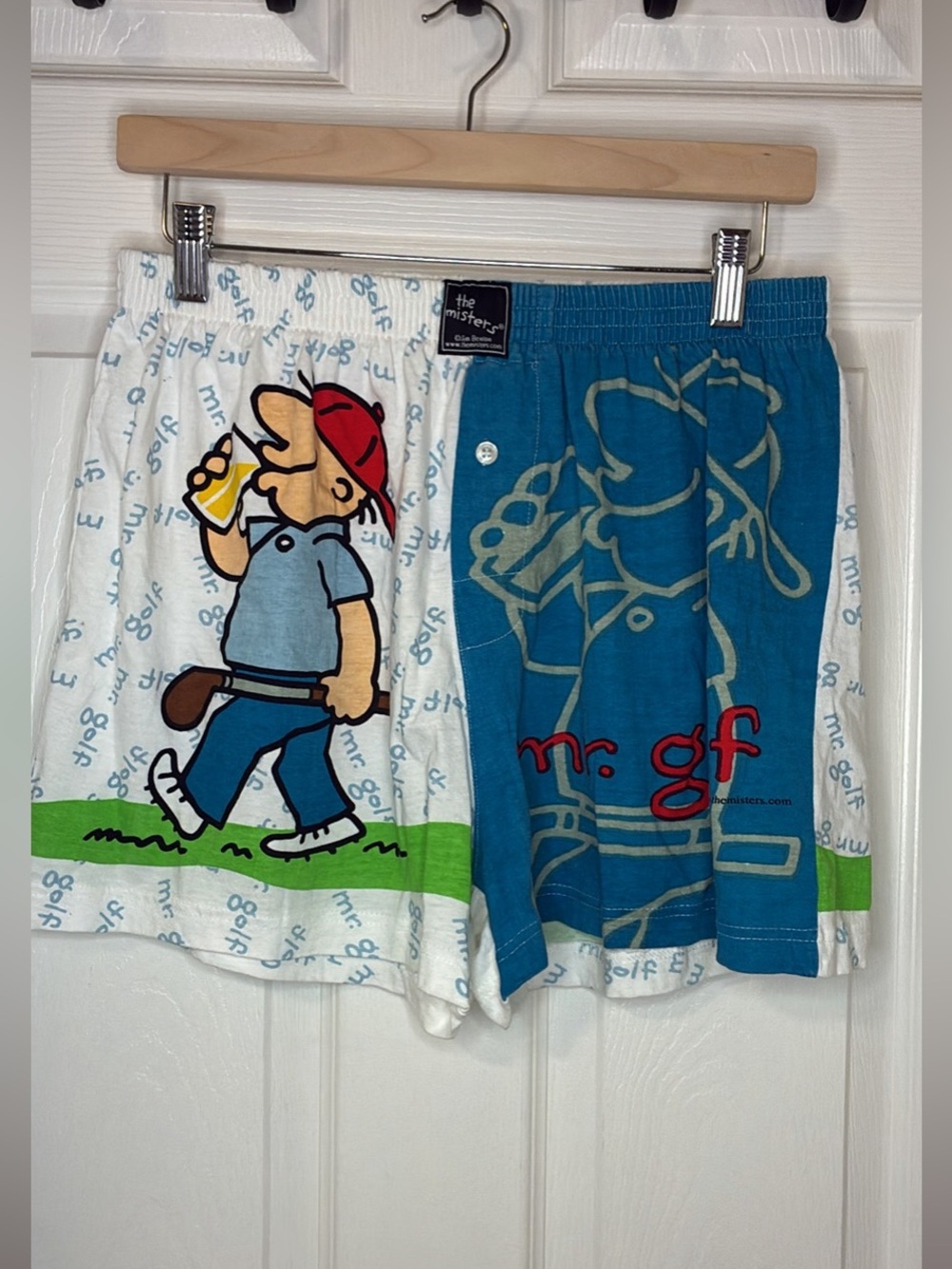 The Mister’s Golf Men’s Two-Tone Graphic Shorts in Blue & White